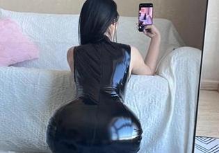 微密圈 – 最新美图警报！120斤的小王同学又来啦，清纯得如同邻家女孩。