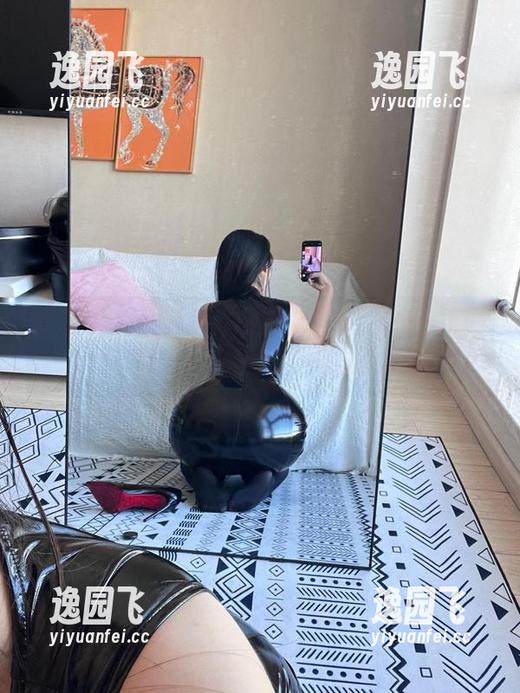 微密圈 - 最新美图警报！120斤的小王同学又来啦，清纯得如同邻家女孩。