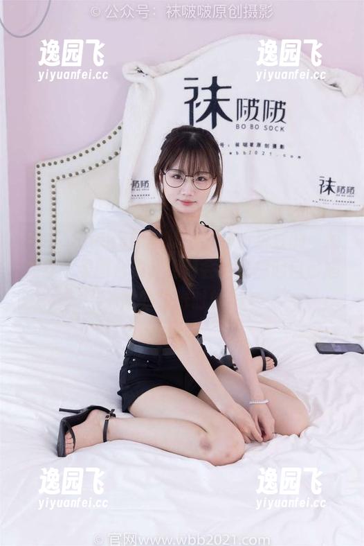 BoBoSocks袜啵啵-小甜豆 BoBoSocks袜啵啵 - 分享小甜豆的“短肉丝”美图合集,绝对会让你想起自己尴尬的装扮时刻!