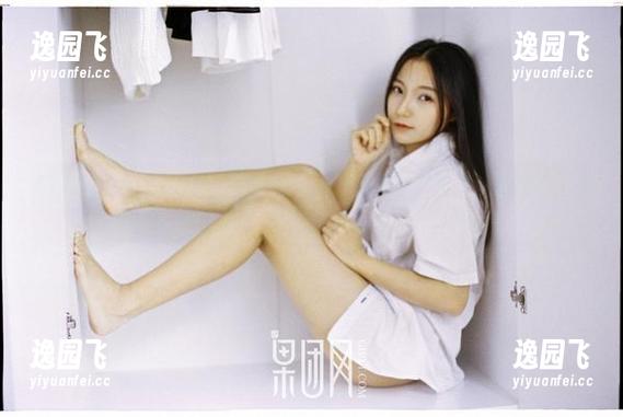 GIRLT果团网 - 撇开高跟鞋的麻烦，莫雅琪的写真让我想起了负重的优雅。