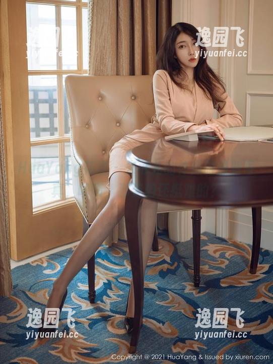 HuaYang花漾 - 朱可儿的体操服最新写真，啧啧，那姿势还挺难的？