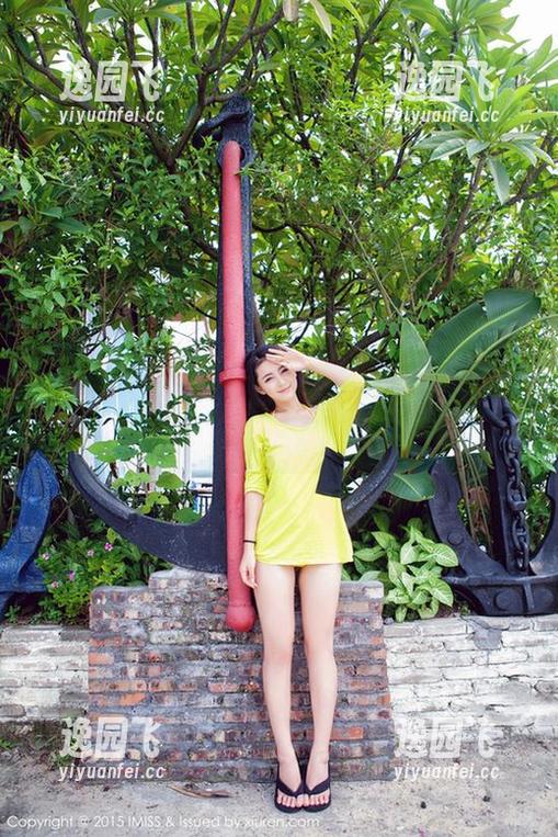 IMiss爱蜜社 - 最新写真：张思允一秒变御姐，这种干劲我给满分不解释。