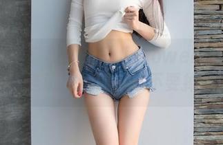 IMiss爱蜜社 – 朱可儿Flower的剧情套图，连剧本都得小心不要掉了！