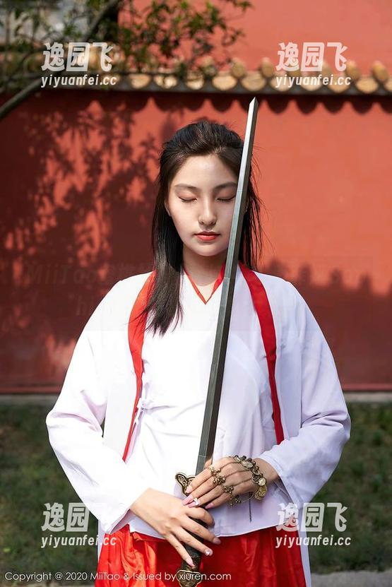 MiiTao蜜桃社 - 福利来啦！索菲娅Sophia与她的棉袜写真大集合！