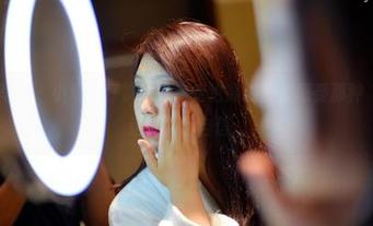 PANS写真 – 小奇牛仔裤大赏，走进高清图库感受那种“我就是这样”的自信。