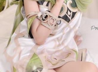 哎呀，PoppaChan的美足，这作品就像艺术品一样，下载后得小心点指纹！