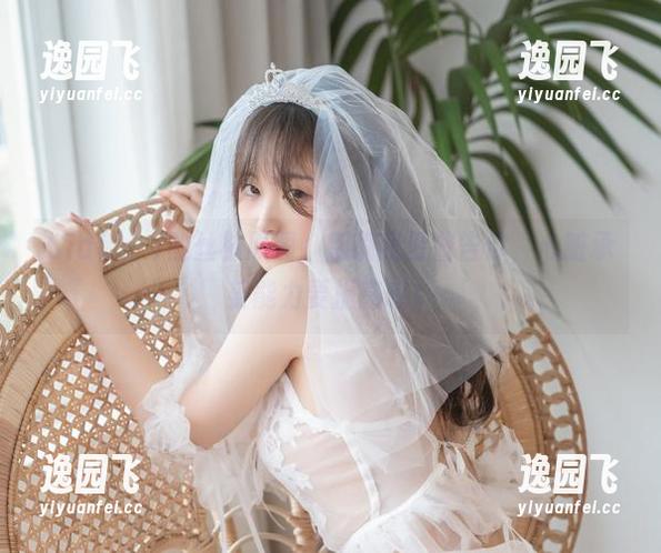Sia(시아)的丝袜原图，别说我没警告你，心脏承受能力要提高哦！
