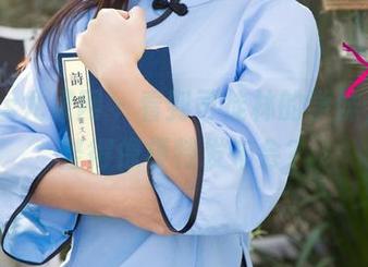 UGirls尤果网 – 看到司徒林的学妹，美图整得像模特发布会？