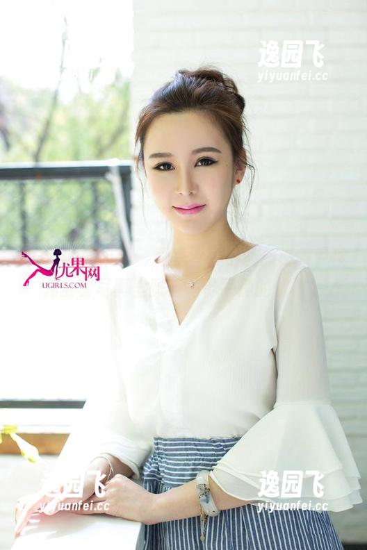UGirls尤果网 - 四季皆可穿的旗袍，尹凌儿全套写真里藏着一份平静的优雅。