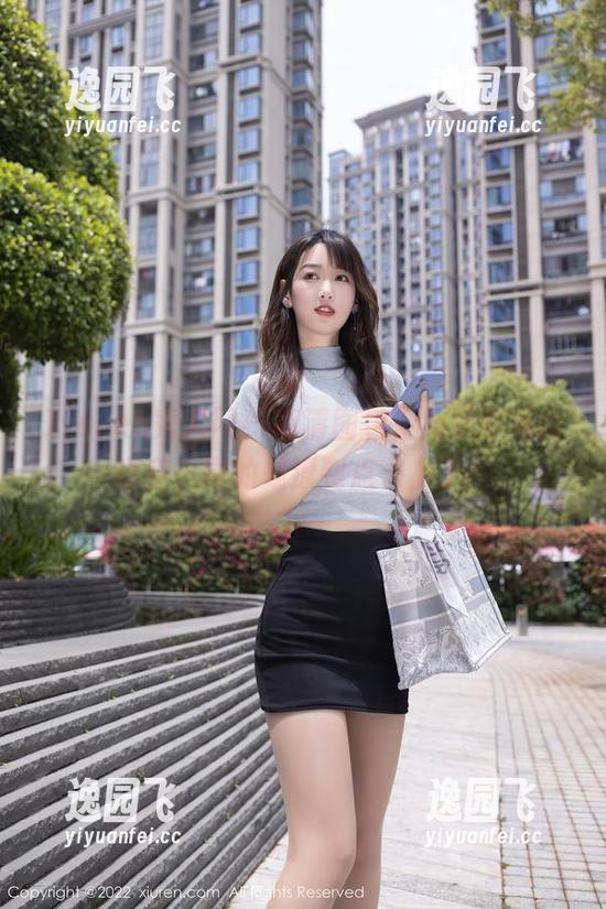 Xiuren秀人网 - 高清图包，刘婷婷亮出镂空，真的是撩到点子上了！