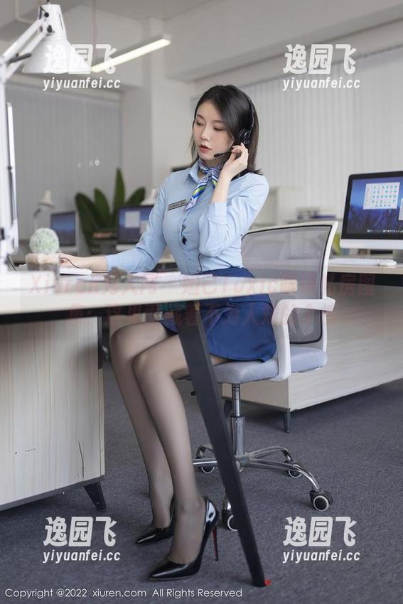 Xiuren秀人网 - 妲己Toxic眼镜私房图集：这里面藏着不为人知的个性