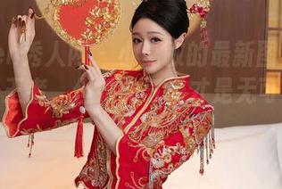 Xiuren秀人网 – 小嘉敏的最新图集：高跟鞋是王者，但她的气场才是无可阻挡的霸主