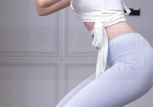 Xiuren秀人网 – 分享时间，小纯子的图包：女孩们的镜头捕捉什么呢？