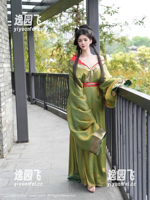 Xiuren秀人网 - 一包出击！就是阿朱啊的泳装私拍，夏天不来一张吗？