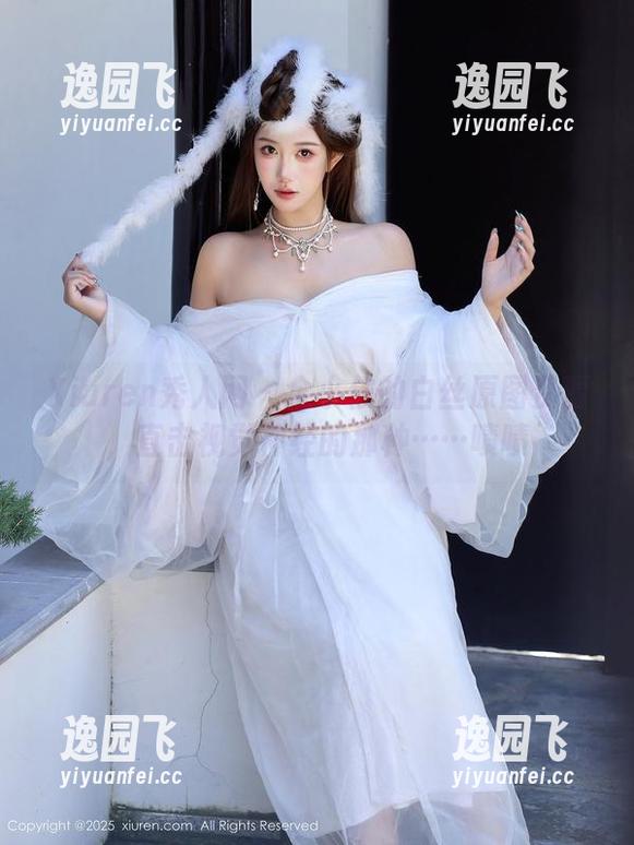 Xiuren秀人网 - 金小依的白丝原图资源，直击视觉神经的那种……啧啧