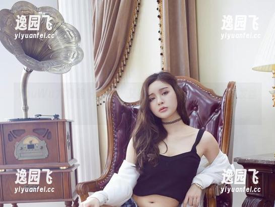 YouWu尤物馆-艾小青 YouWu尤物馆 - 警告:艾小青的美图图集可能引发丝袜焦虑症!
