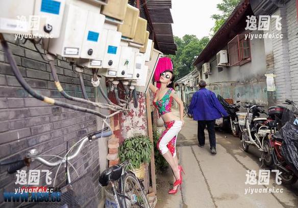 aiss - 这街角是欣杨的一部分，作品集包含我发呆的所有理由