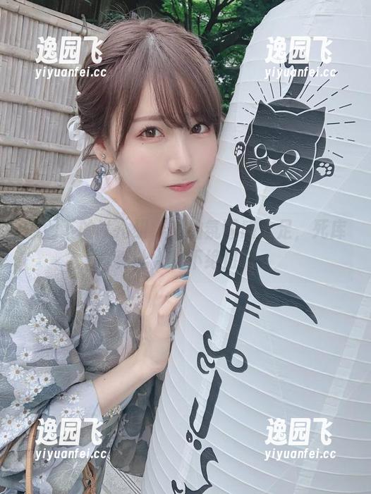 原图下的けん研，私拍氛围感十足，死库水真让人赞不绝口啊。