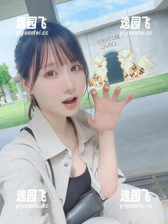 高画质けん研C104honeyDL，照片里脂肪…哦不，应该是灵气吧。