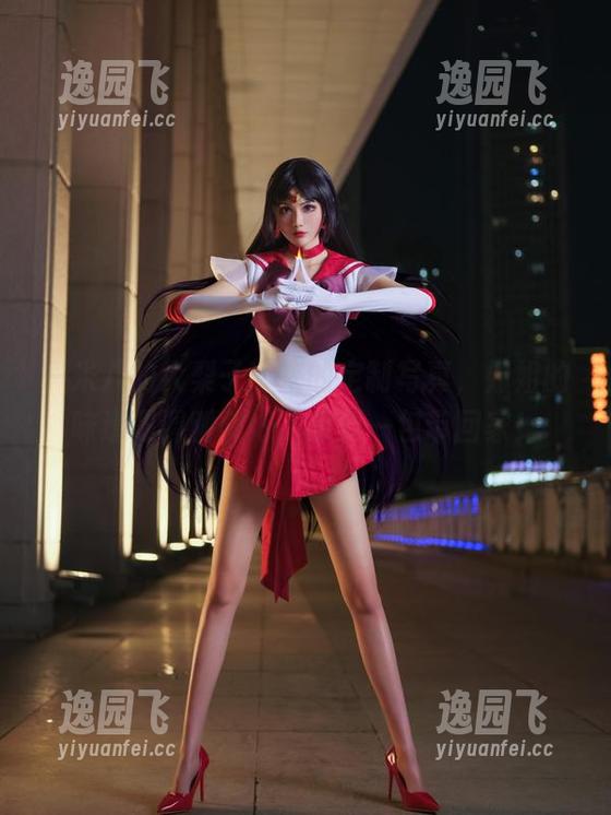 一米八的大梨子带来的定制写真，姐姐的味道调调刚刚好，想要一包带回家！