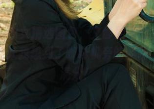 丽柜 – 职女精选图包，文静展露的职场气场，竟让我想到了咖啡机旁的闲聊，细节满分！