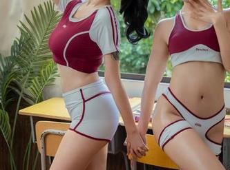一组照片就够了，云溪溪女神，不想停止打量。