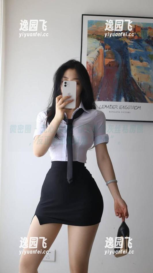 你文茜 微密圈 - 无心插柳?你文茜的灰丝私房照,反正都是美好的“误会”。