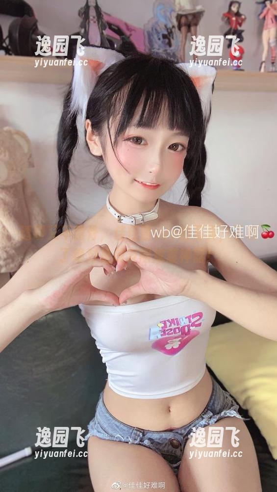 透明又不露骨，佳佳酱ovo的写真，下载了绝对是朋友圈炫耀神器！