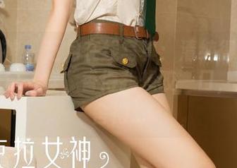 克拉女神 – 芝月在线写真：清纯得跟刚出炉的面包一样，香得我想咬一口，但又不舍得…