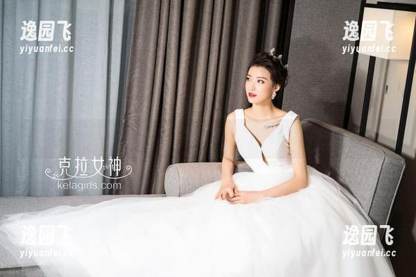 克拉女神 - 颖儿私拍：透明范儿，让我无意间多看几眼