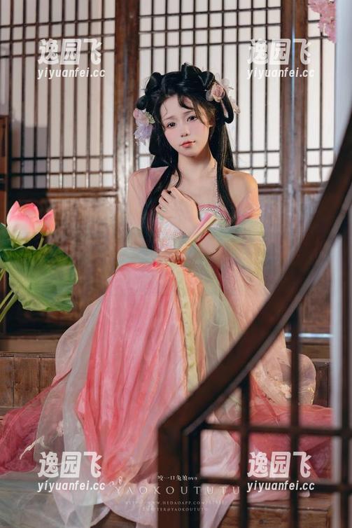 一进咬一口兔娘教室就被美图镇住了！神奇吗？