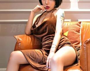 嗲囡囡 – 方绮言Ayaka的女仆：壁纸里的别样日常