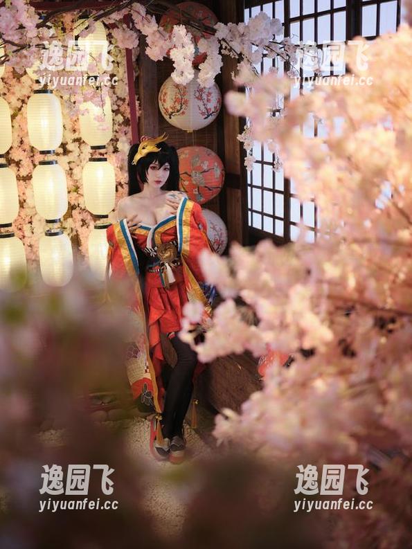 大梨子不是御姐的黑贞泳装旅程，每一页都是意想不到的cos！