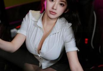 微密圈 – 最新的奶宝妹纸旅拍，别告诉我你没想过在这种地方P个自拍！