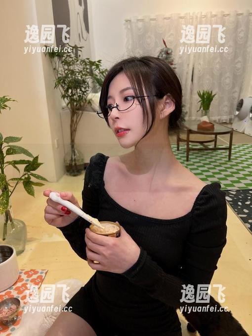 微密圈 - 妮是老虎又来更新了，她的厨娘作品到底能把我甜到几分？