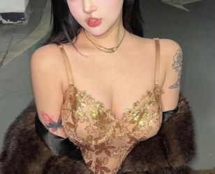 微密圈 – 探索小u优优子的私房图包：日常也能变得出色