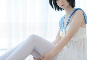 少女秩序 – 最新小满私房写真，内部定制的果敢和俏皮