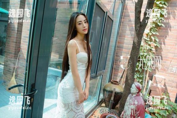 尤果网-尤娜娜 尤果网 - 新品推荐:尤娜娜的灰丝大作,你敢相信她竟然这样玩吗?