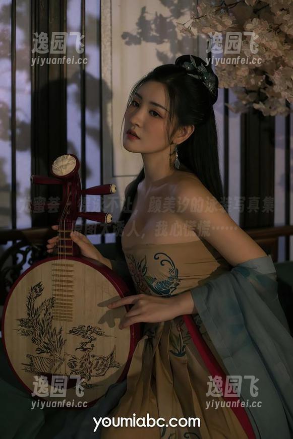 尤蜜荟 - 裸泳不让，颜美汐的泳装写真集，原图太诱人，我心慌慌……