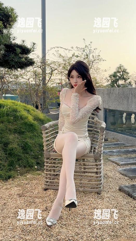 微密圈 - 图册里的他：徐莉芝Booty眼中的闷骚是怎样的风景