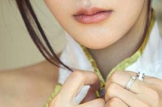 推女郎 – 新榜首图库，艾栗栗的厨娘照片照样打人，别怪我直接吃醋。