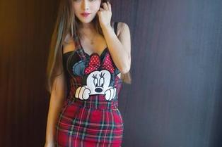 推女郎 – 谭冰的最新更新：灰丝，朝我们飘来一阵柔和的气息。