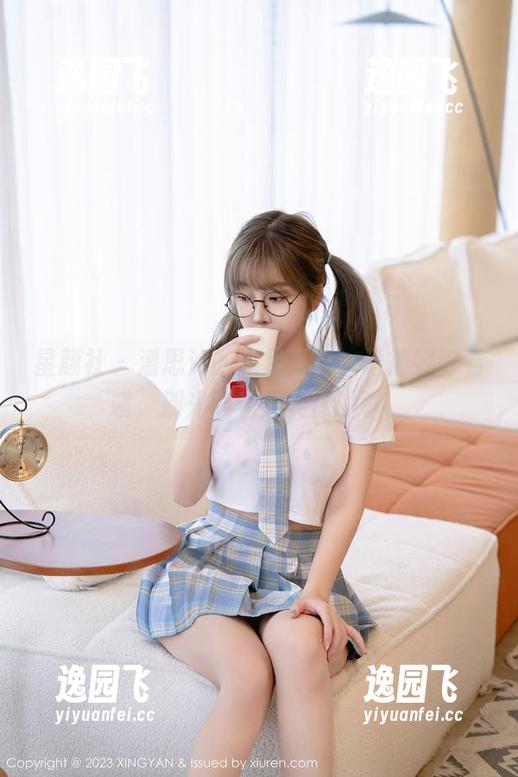 星颜社 - 潘思沁的裸足写真，记得好好看哦，别光顾着想其他的事。