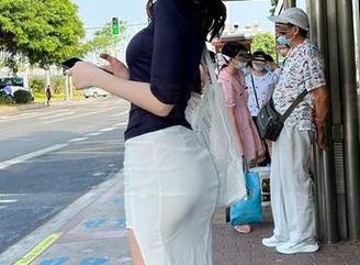 微密圈 – 一瞥是小逗逗的户外作品，分享这些风和草的低语