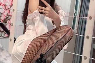 微密圈 – 不得不说，林子喵Lynne在校园中的那些原图壁纸，让“校园”这词也变得略有味道。