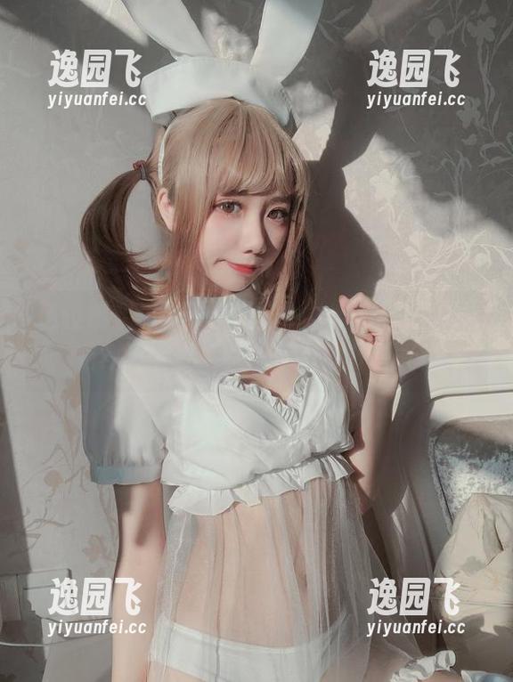 这位御姐cos的果咩酱w，分享一波看她变身的情景，真心不想移开目光！