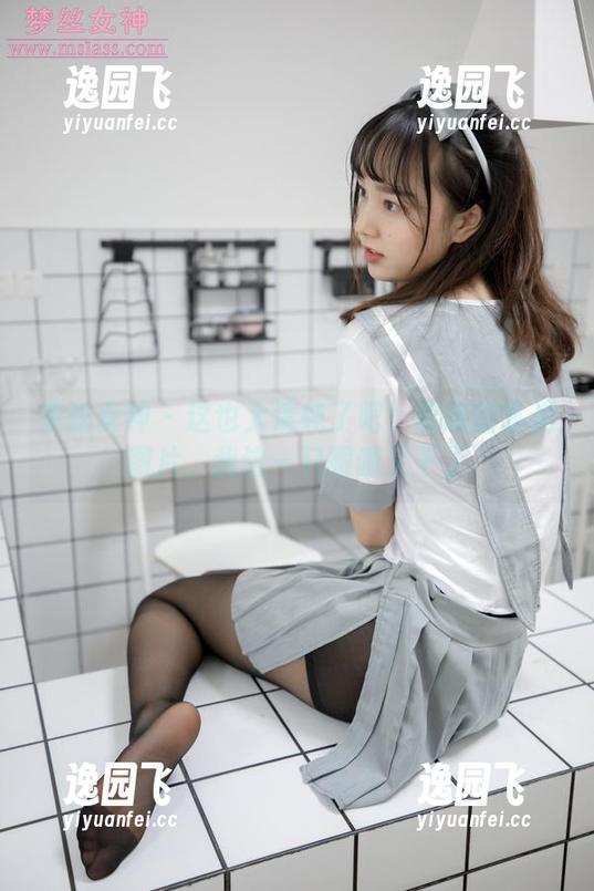 梦丝女神 - 这也太清纯了吧！晓晓的私房图片，我这一只眼睛又干了