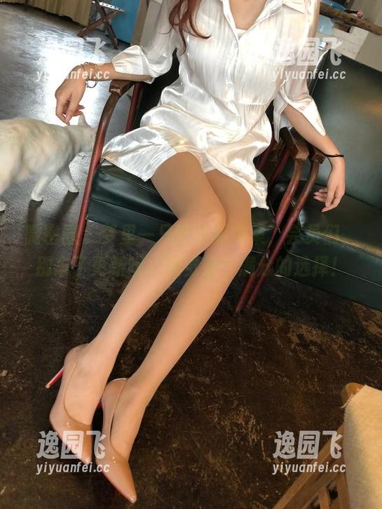 微密圈 - 梦里一只喵的新作集，会员们，别忘了更新喔，感觉是个满分的选择！