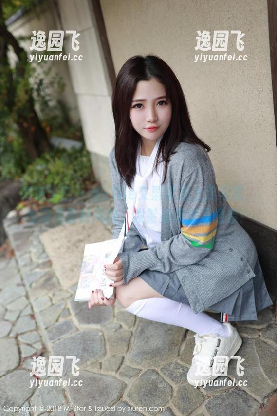 模范学院-Ellie艾栗栗 模范学院 - 当Ellie艾栗栗遇上双马尾,高清美图新风向,发髻拯救懒癌患者!