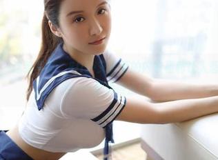 模范学院 – 这组写真，Ellie艾栗栗的内衣福利让人想、又不想想……矛盾得正好。